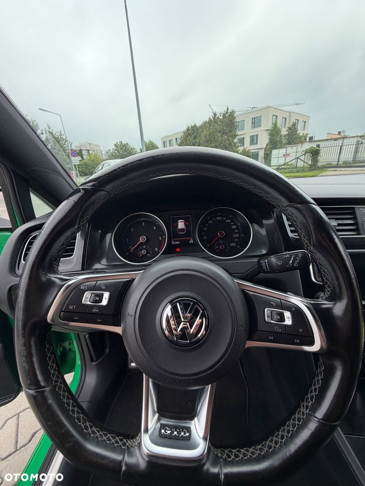 Volkswagen Golf 2.0 TDI BMT GTD - 3