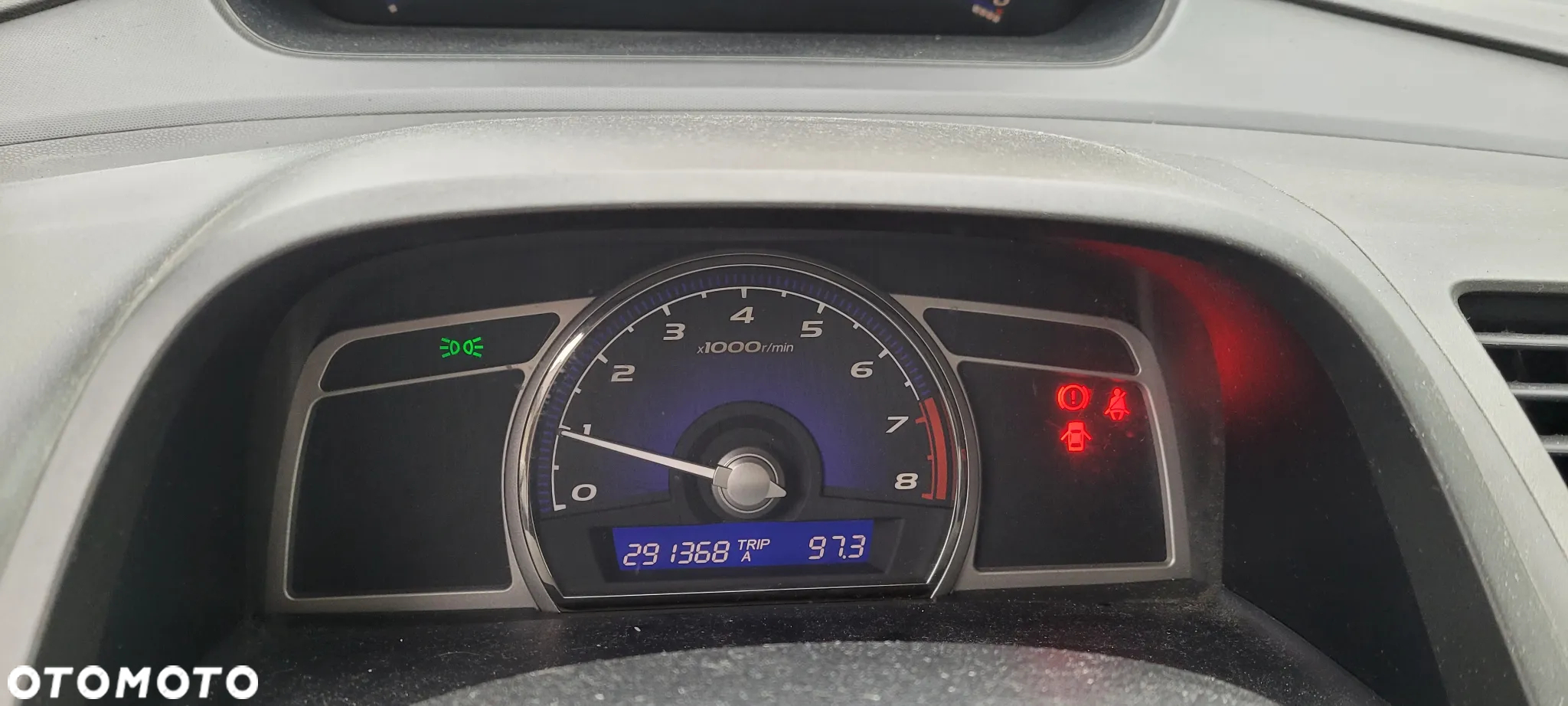 honda civic VIII sedan kod koloru NM701M na śrubki - 11