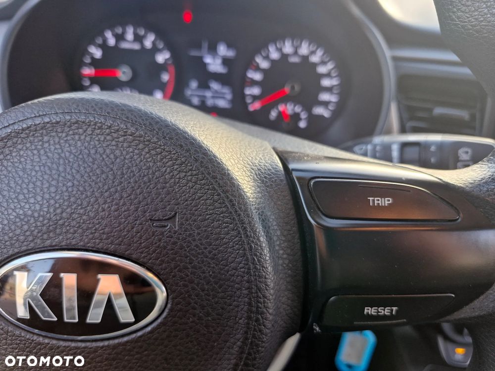 Kia Rio 1.2 M - 14