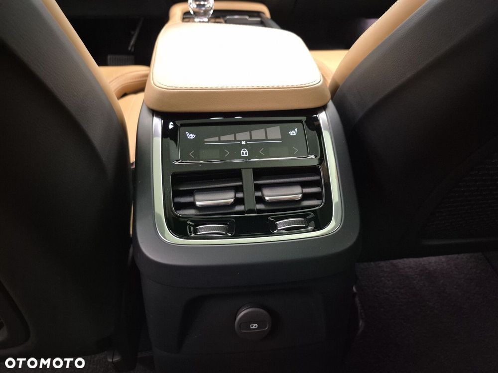 Volvo XC 90 T8 AWD Plug-In Hybrid Ultimate Bright 7os - 29