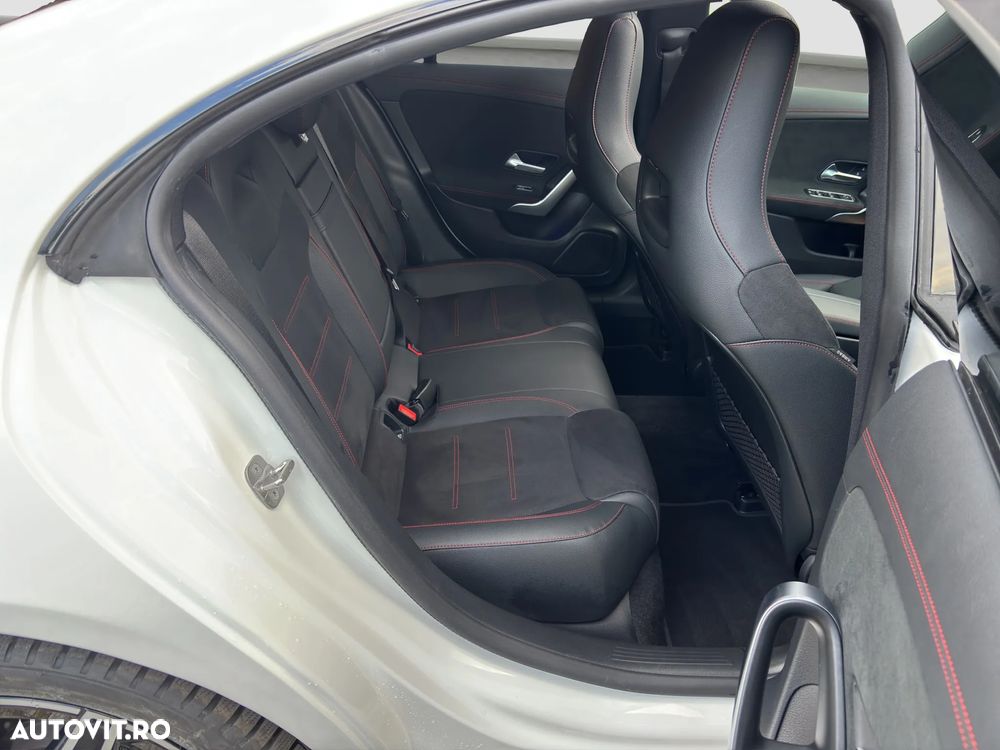 Mercedes-Benz CLA 200 - 19