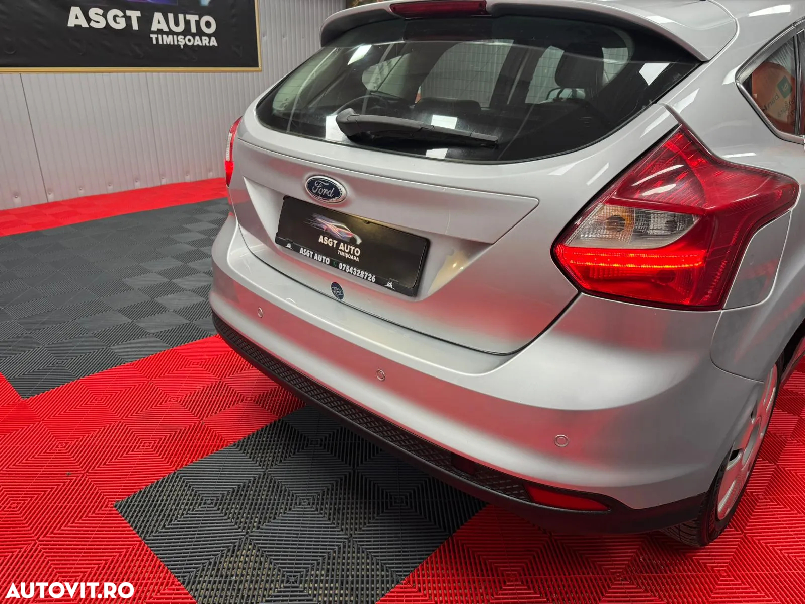 Ford Focus - 22