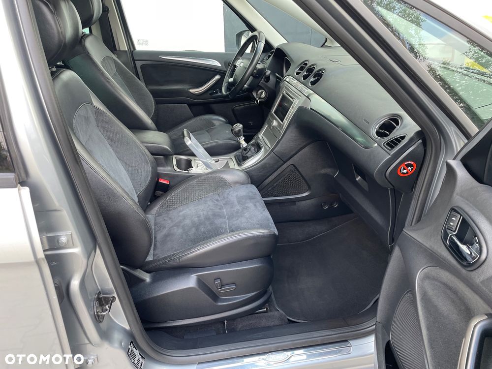 Ford S-Max - 7