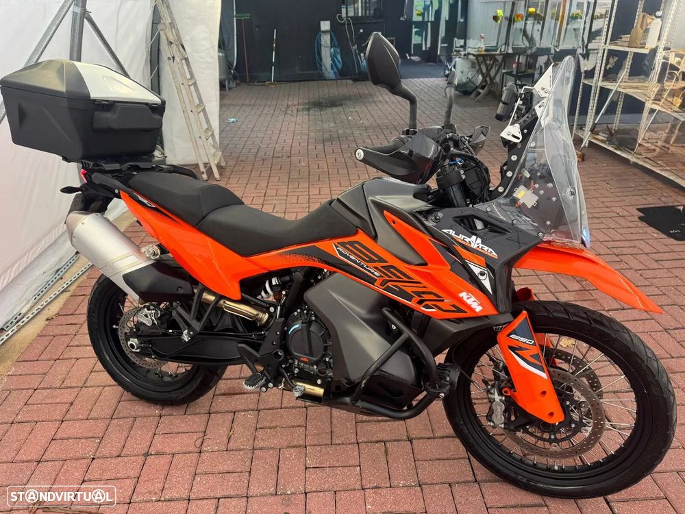KTM 890 - 3