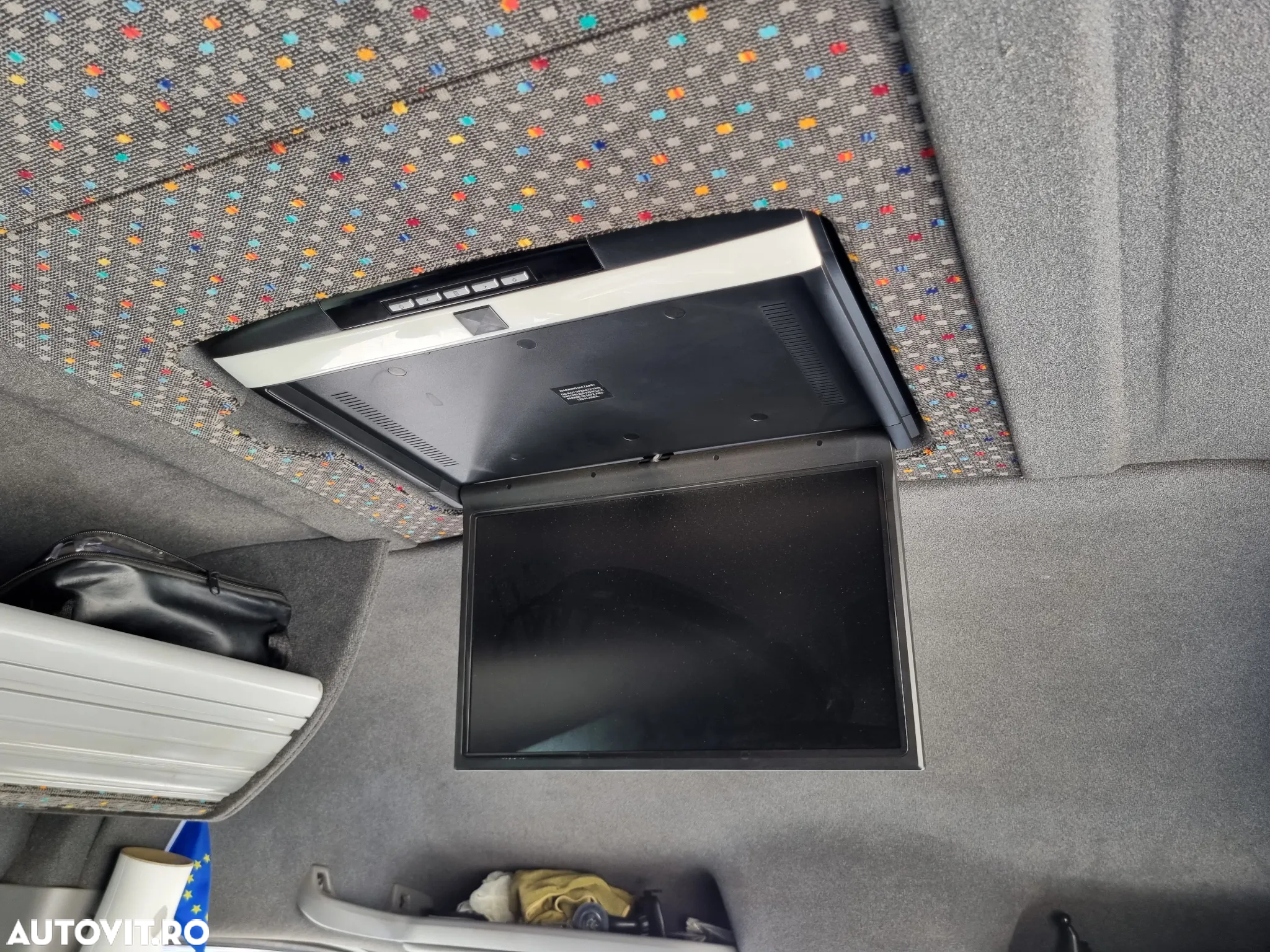Mercedes-Benz Sprinter - 24