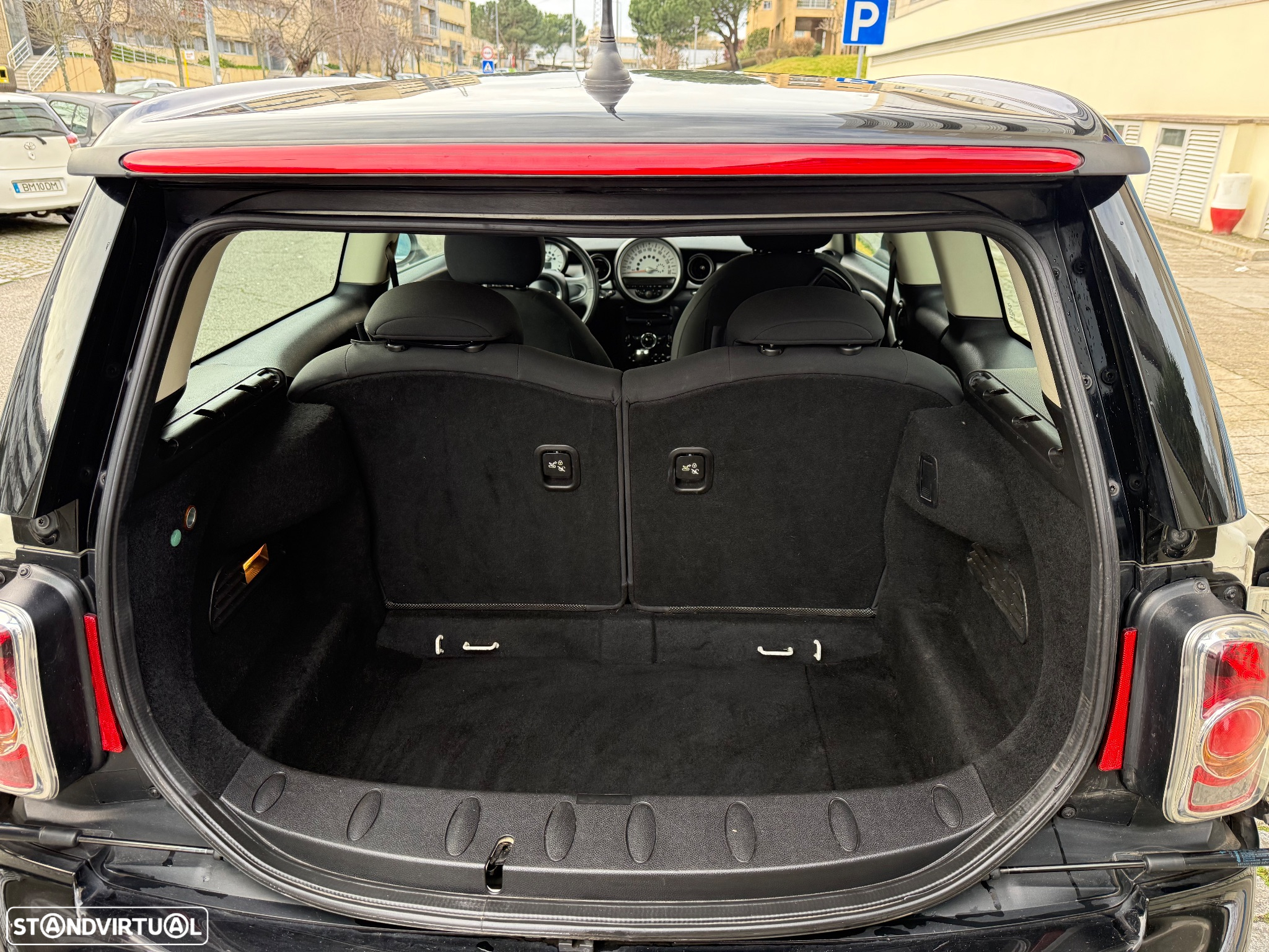 MINI Clubman Cooper D - 12