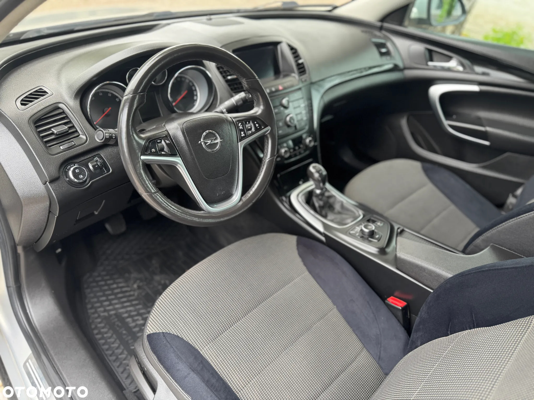 Opel Insignia 1.8 Sports Tourer Cosmo - 14