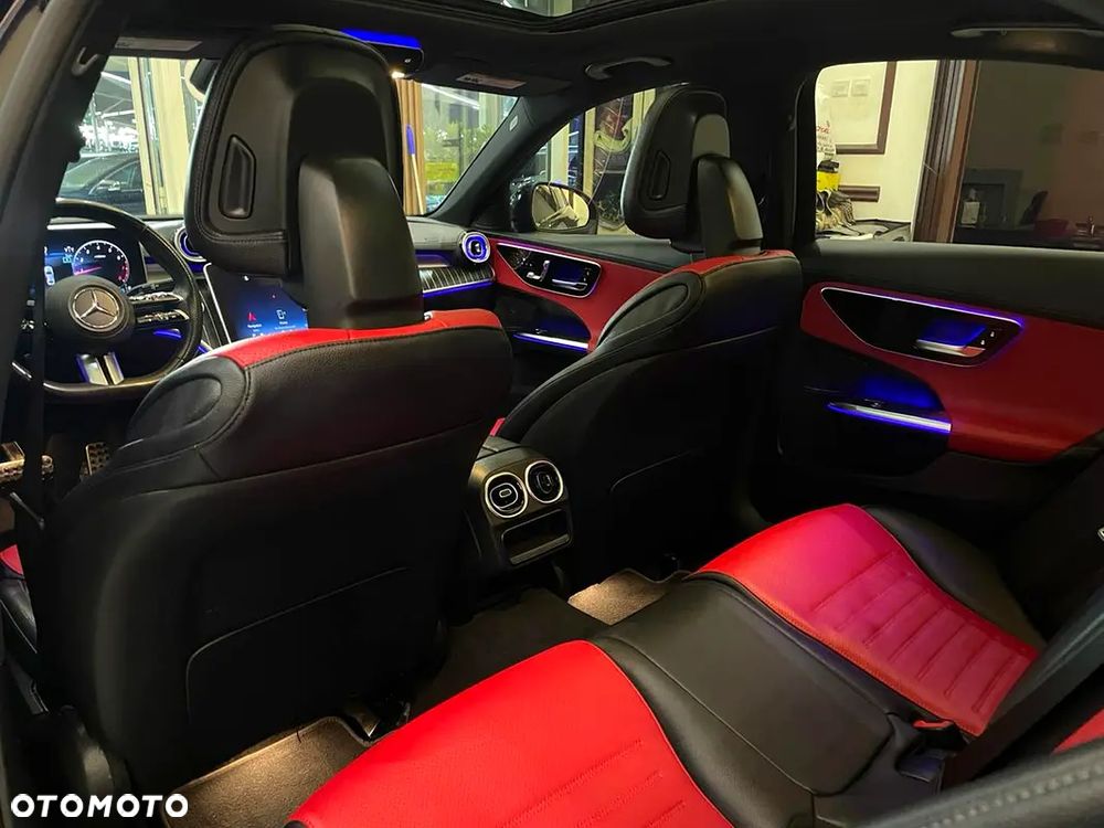 Mercedes-Benz Klasa C 300 4Matic 9G-TRONIC - 16