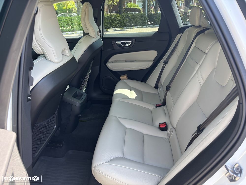 Volvo XC 60 2.0 D3 Momentum Plus - 9