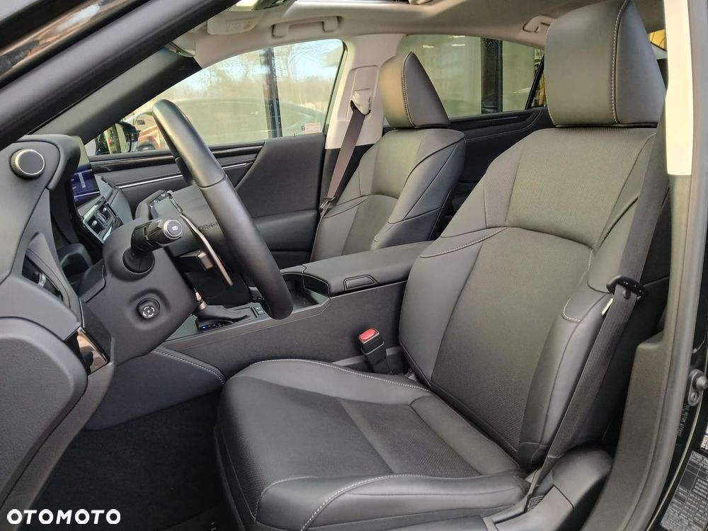 Lexus ES 300h Business Edition - 7