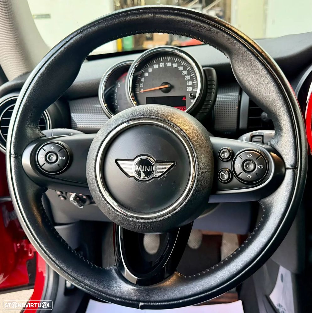 MINI 3 Portas Cooper D - 13