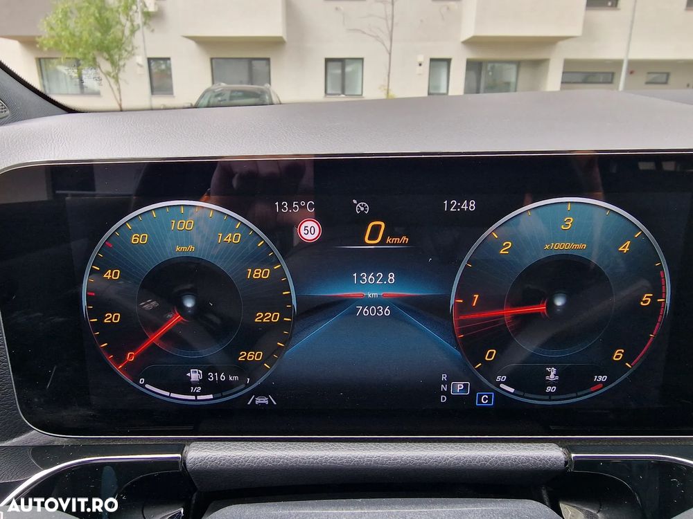 Mercedes-Benz GLA - 25