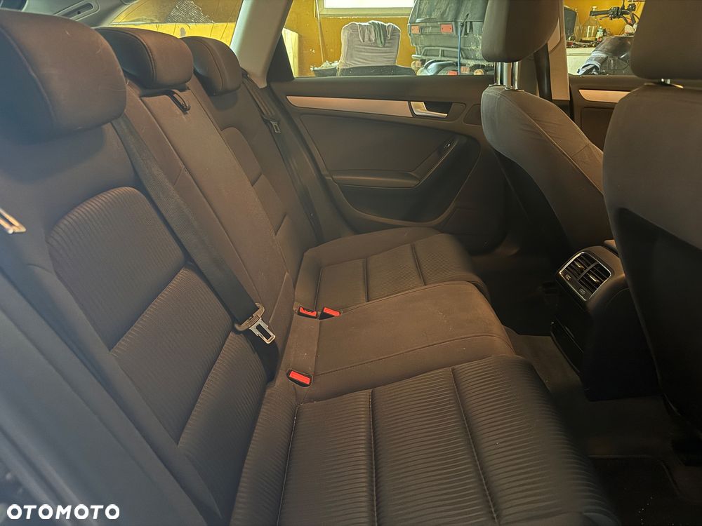 Audi A4 Avant 2.0 TDI 116g DPF Ambiente - 15