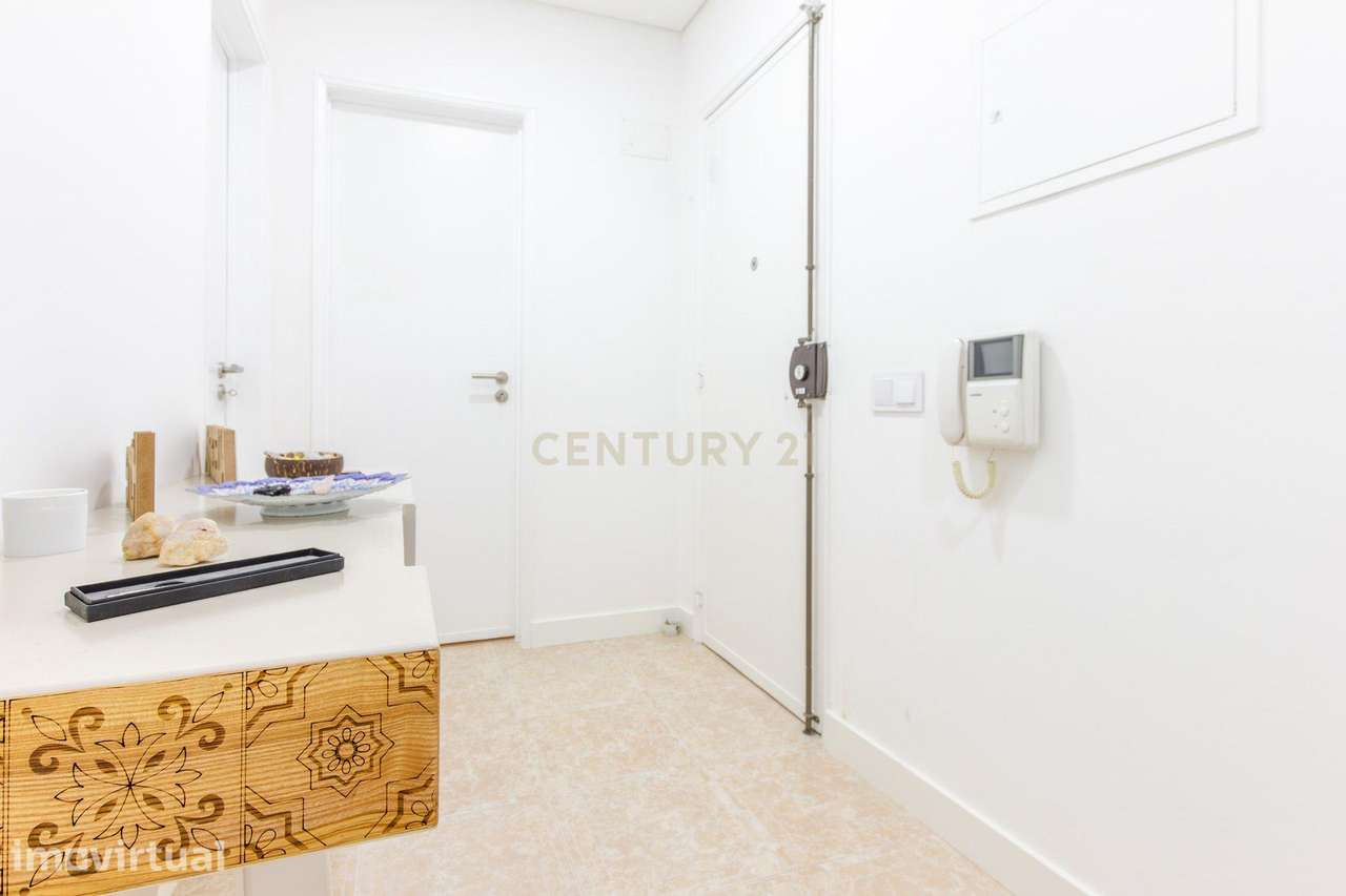 Apartamento T3 Transformado em T2 em Corroios, Seixal - Oportunidade Ú - Grande imagem: 3/23