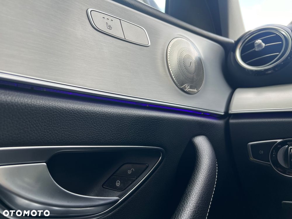 Mercedes-Benz Klasa E 220 d 9G-TRONIC Avantgarde - 17