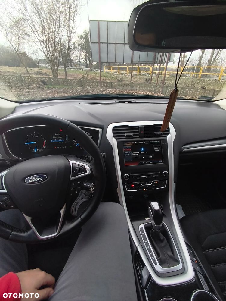 Ford Mondeo 2.0 TDCi Titanium PowerShift - 12