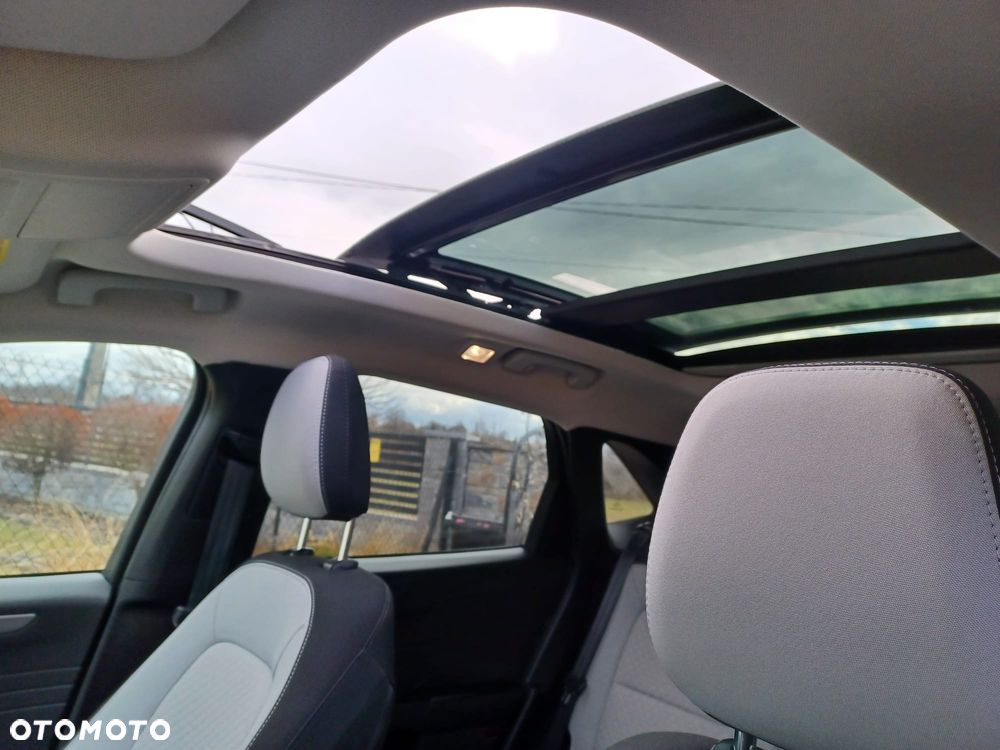 Ford Kuga - 4
