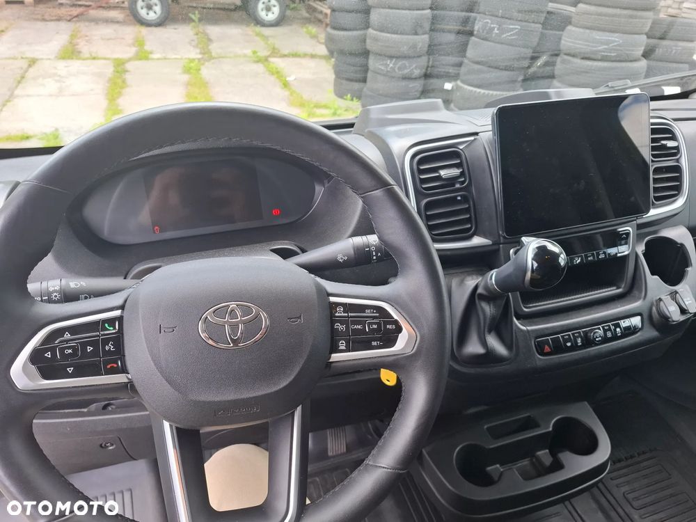 Toyota Proace Max - 13