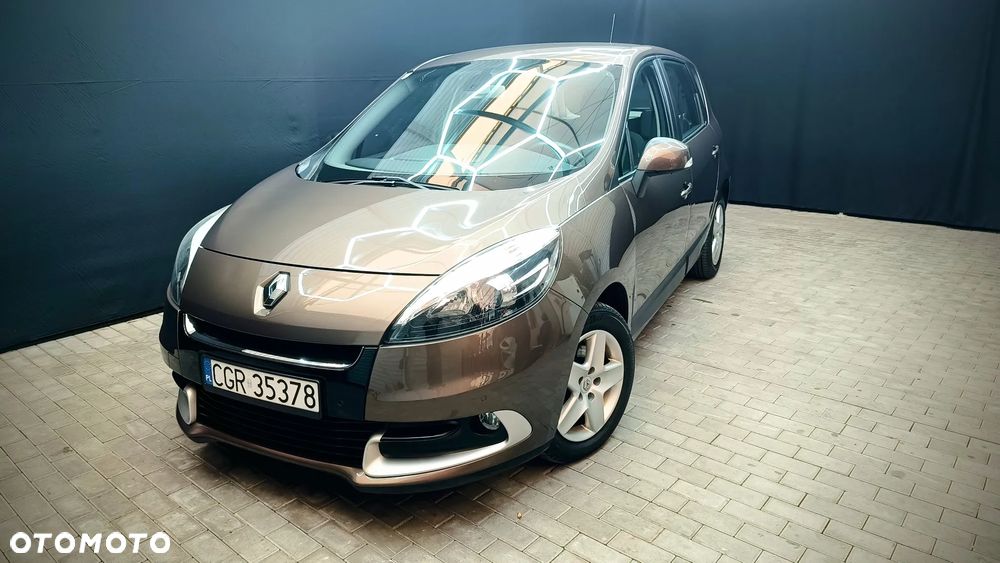 Renault Scenic 2012 photo 2