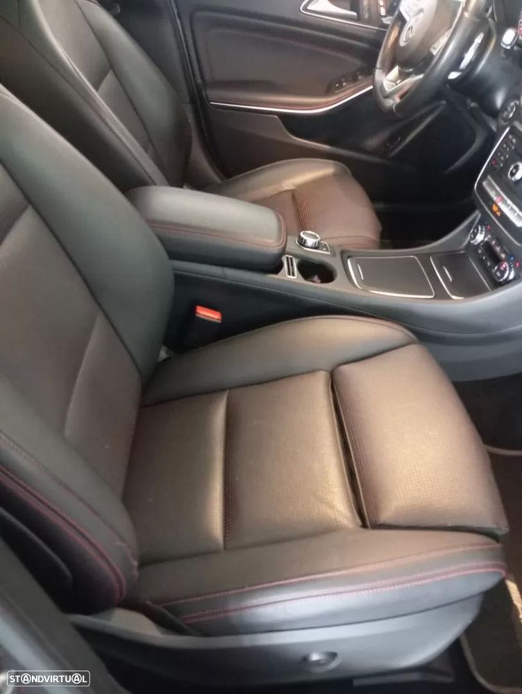Mercedes-Benz GLA 220 CDI AMG Line - 22