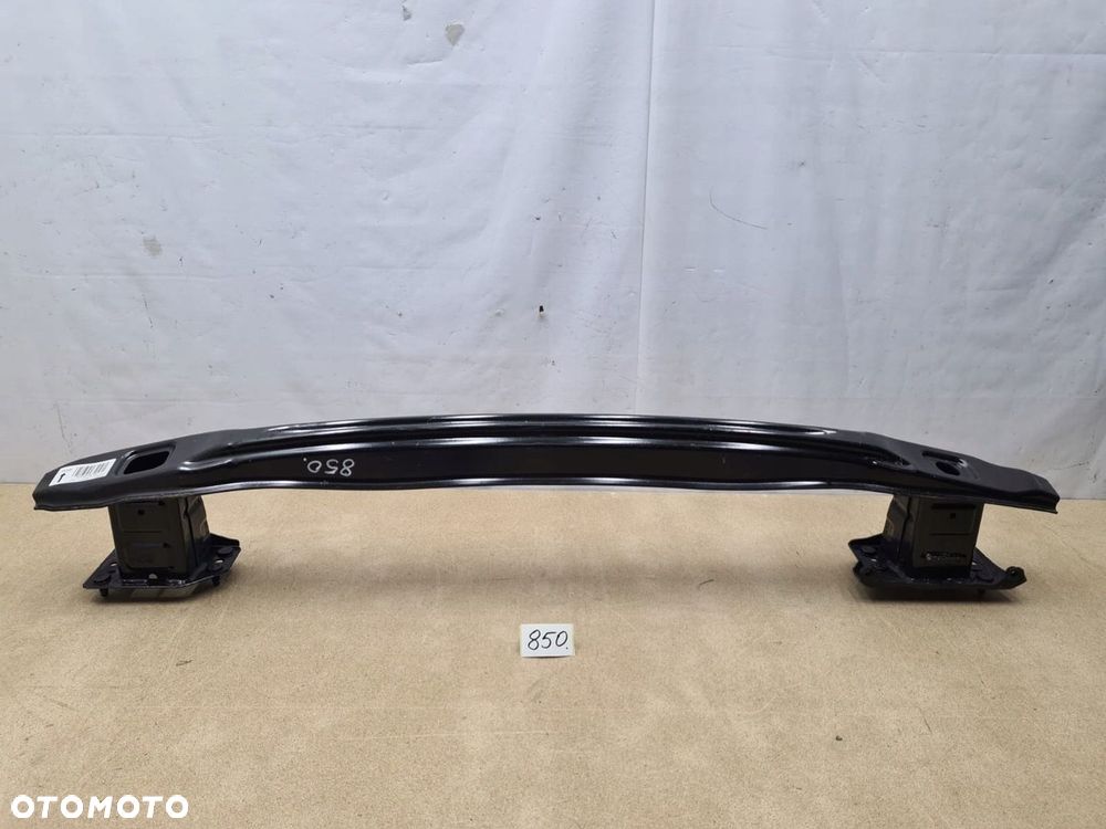 BELKA ZDERZAKA TYŁ MERCEDES W205 - 1