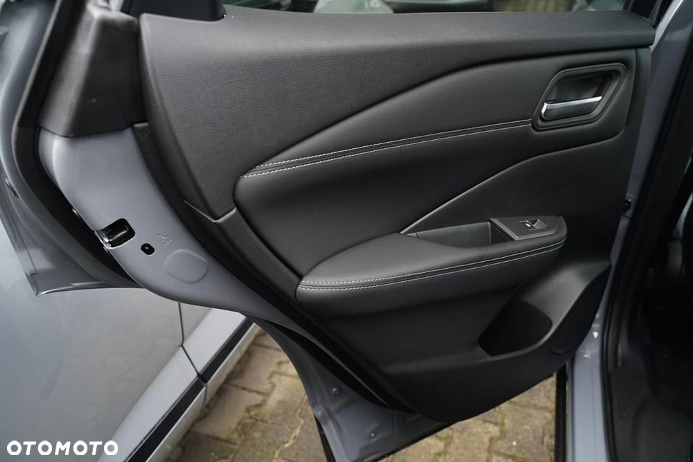 Nissan Qashqai 1.3 DIG-T MHEV N-Connecta Xtronic - 8