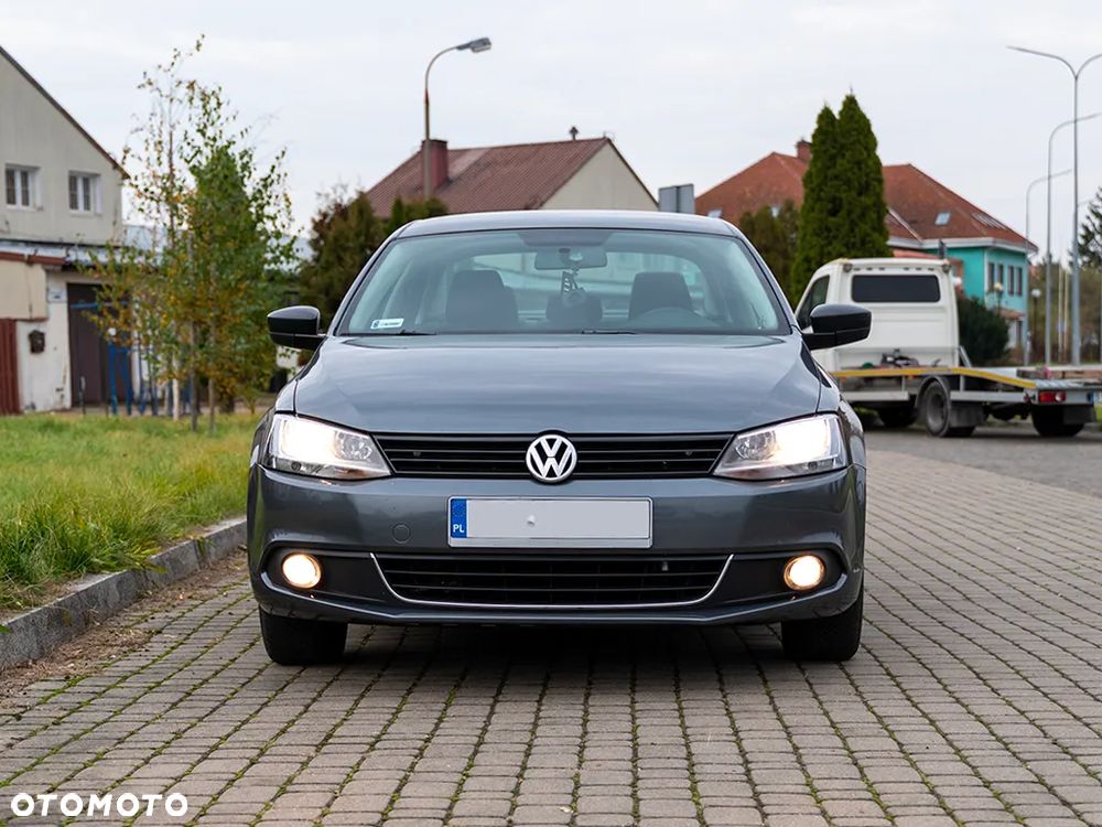 Volkswagen Jetta 2.0 Base - 11