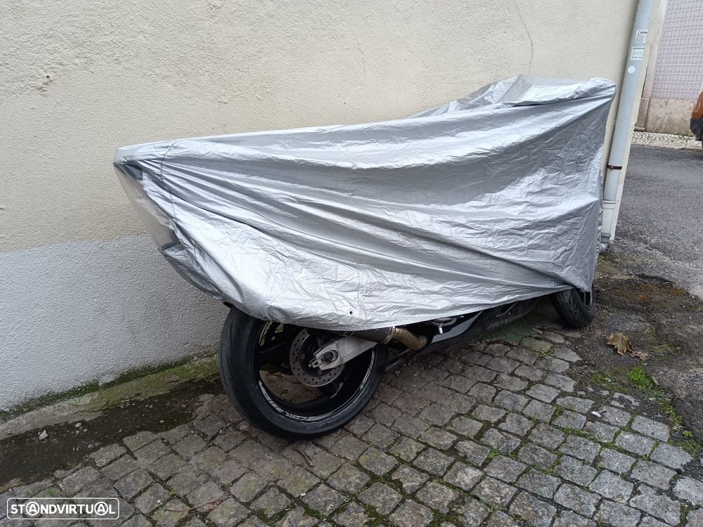 Honda CBR 600 F4 - 2