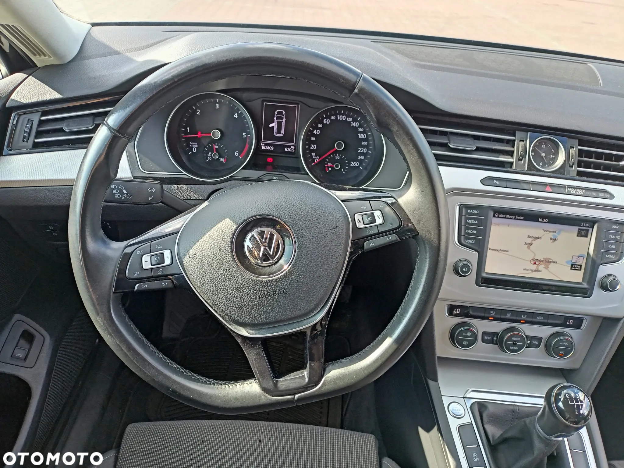 Volkswagen Passat Variant 2.0 TDI (BlueMotion Technology) Comfortline - 12