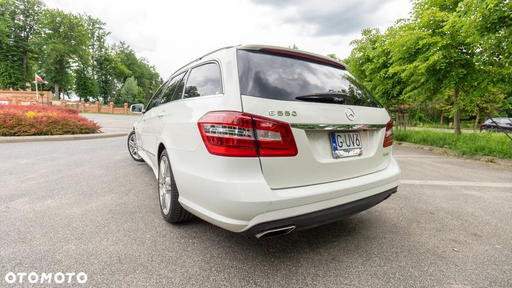 Mercedes-Benz Klasa E 500 BlueEFFICIENCY 7G-TRONIC Avantgarde - 12