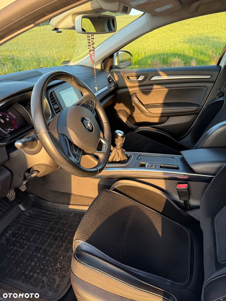 Renault Megane 1.6 SCe Limited - 19