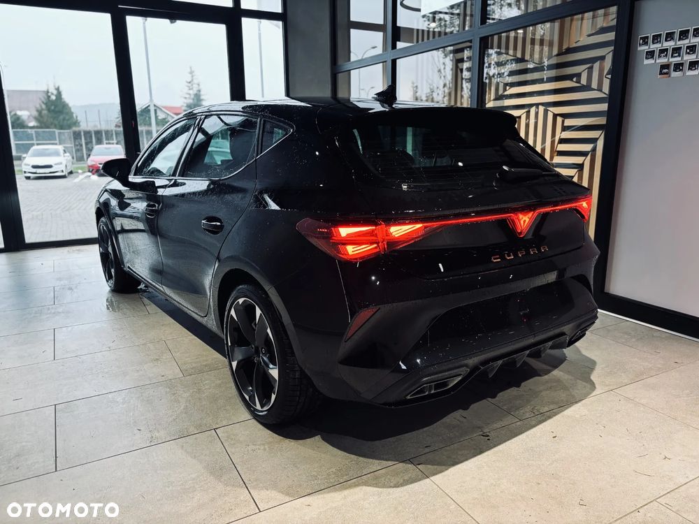Cupra Leon 1.5 eTSI DSG - 4
