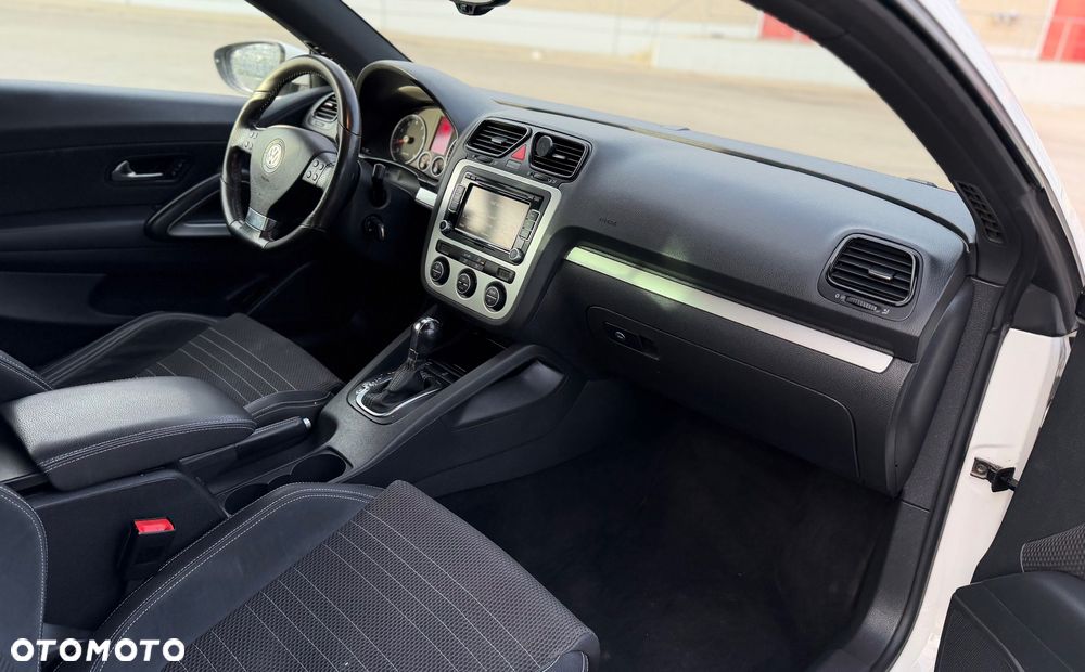 Volkswagen Scirocco 1.4 TSI DSG - 19