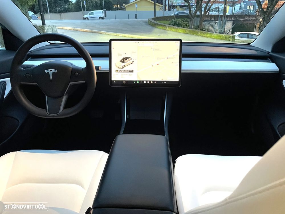 Tesla Model 3 RWD - 13