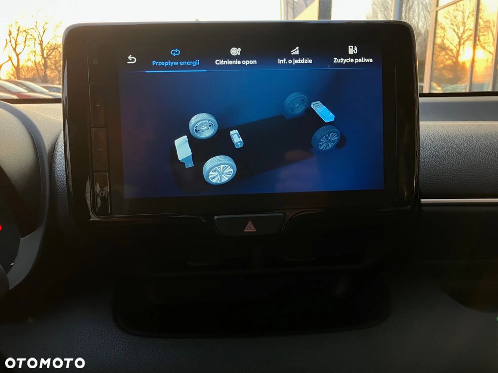 Toyota Yaris Hybrid 1.5 Style - 23