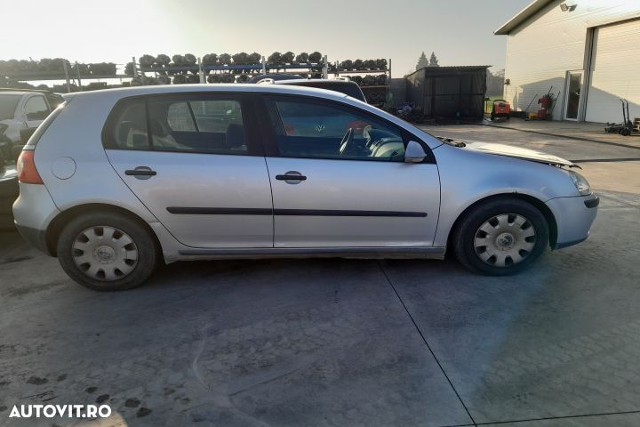 Dezmembrez Volkswagen VW Golf 5 [2003 - 2009] Hatchback 5-usi 1.4 MT - 3