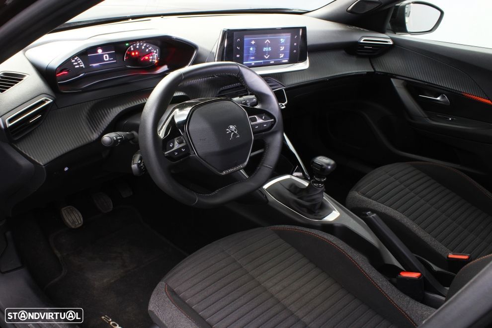 Peugeot 2008 1.2 PureTech Active Pack - 20