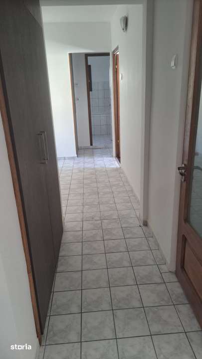 Apartament 3 camere, 70 mp, zona Garii — fotografia 1