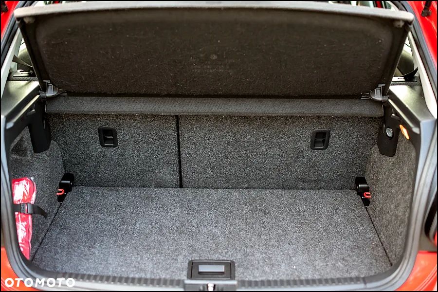 Volkswagen Polo 1.2 12V Comfortline - 38