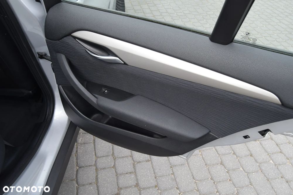 BMW X1 sDrive18i xLine - 17