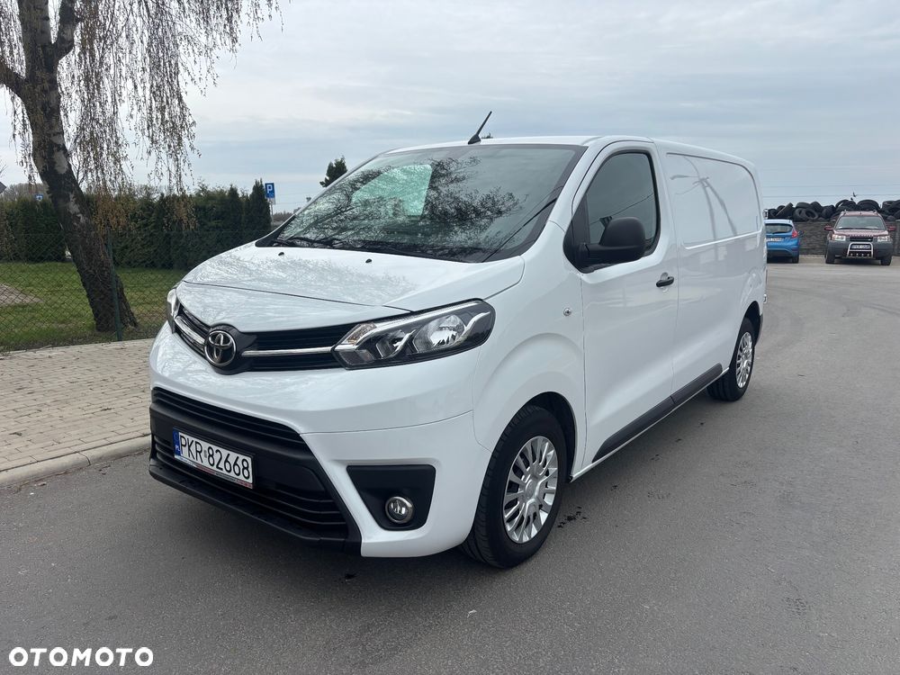 Toyota Proace - 1