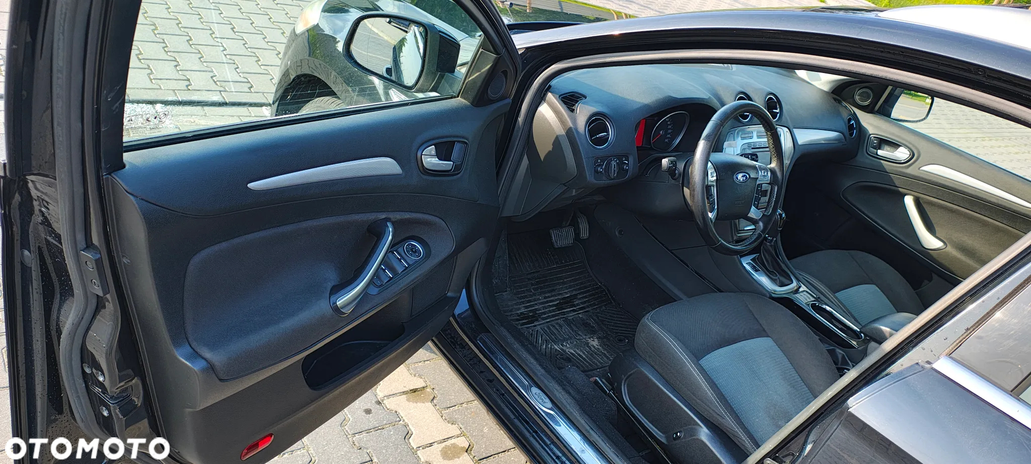 Ford Mondeo Turnier 2.0 TDCi Titanium - 11