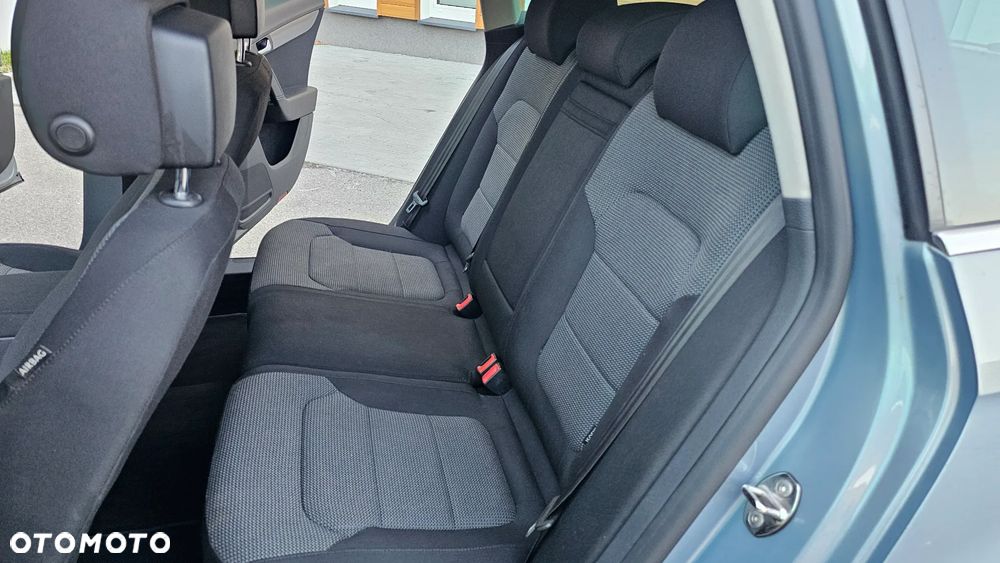 Volkswagen Passat 2.0 TDI Comfortline - 7