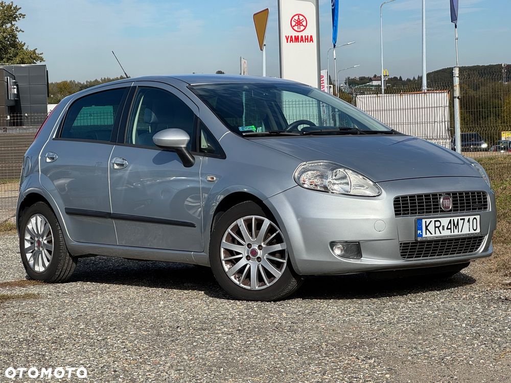 Fiat Grande Punto 2009 photo 3