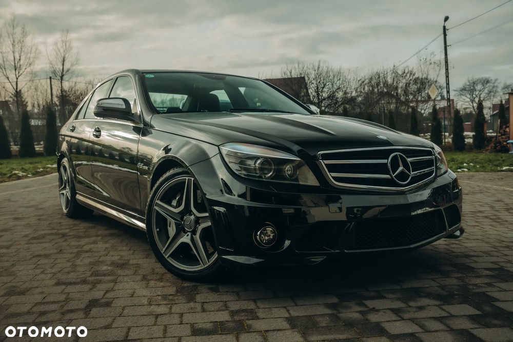 Mercedes-Benz Klasa C 63 AMG 7G-TRONIC SPORT EDITION - 22