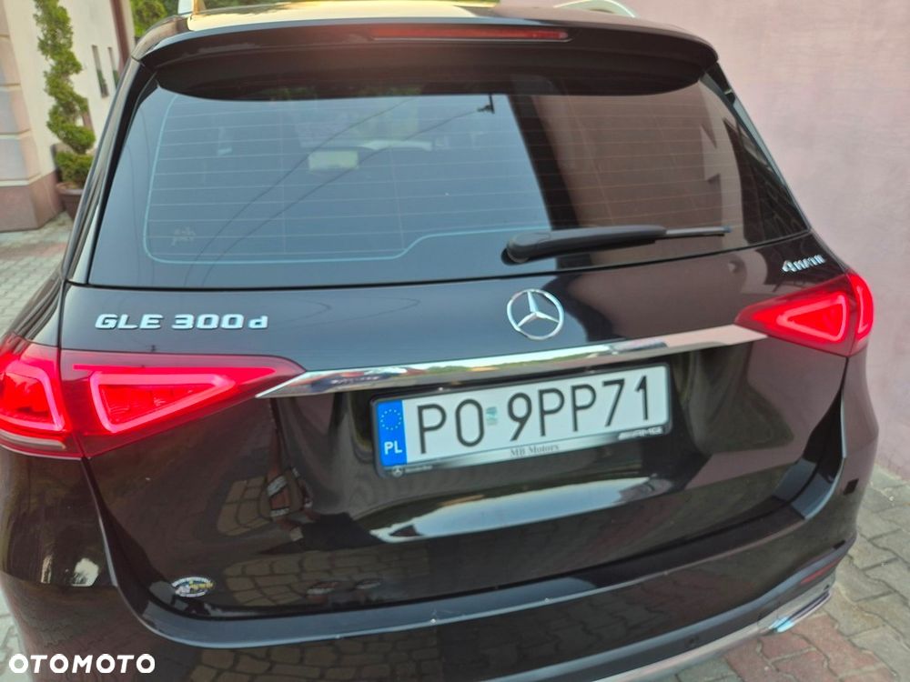 Mercedes-Benz GLE 300 d 4Matic 9G-TRONIC AMG Line - 13