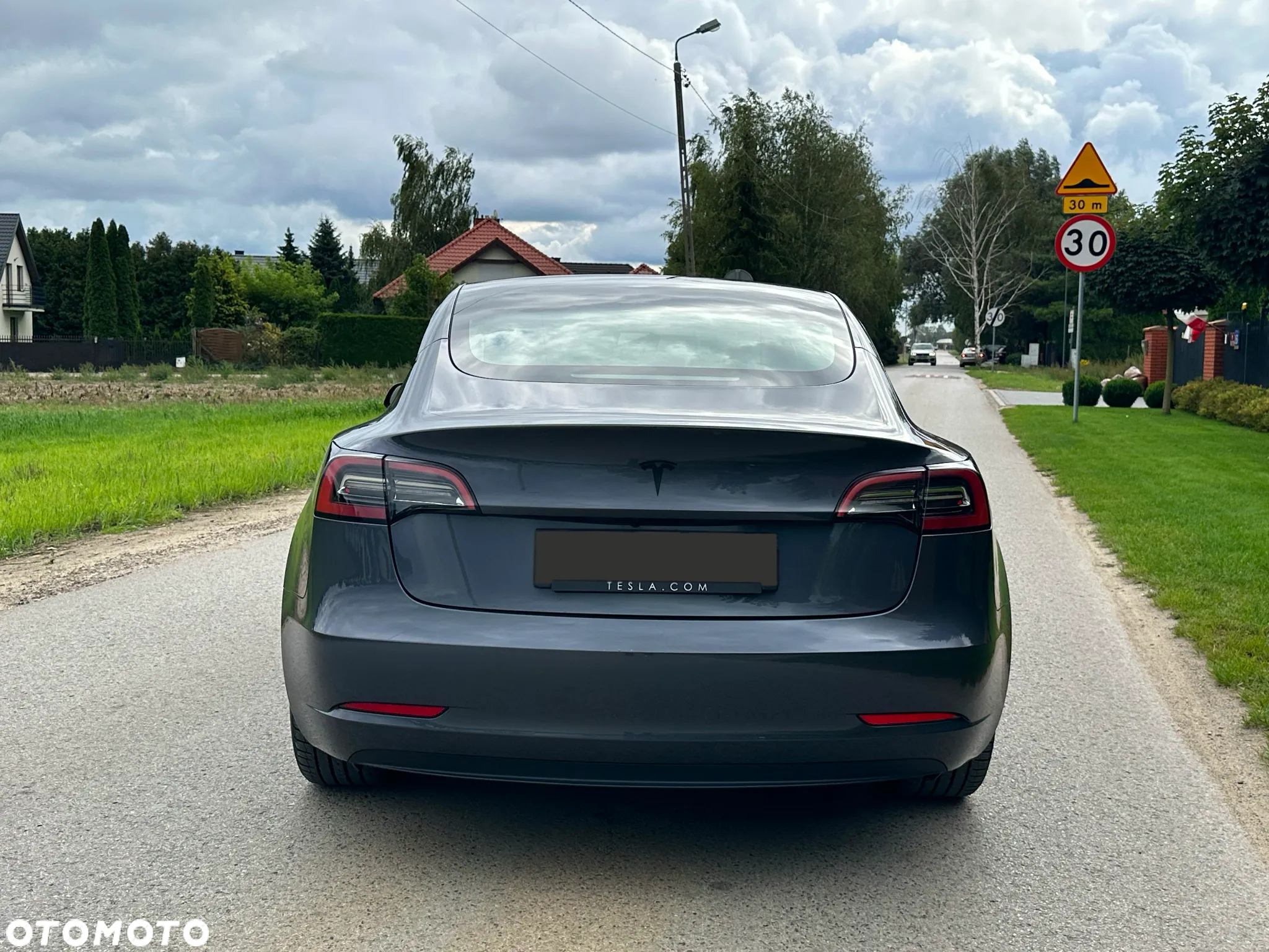 Tesla Model 3 Long Range RWD - 4