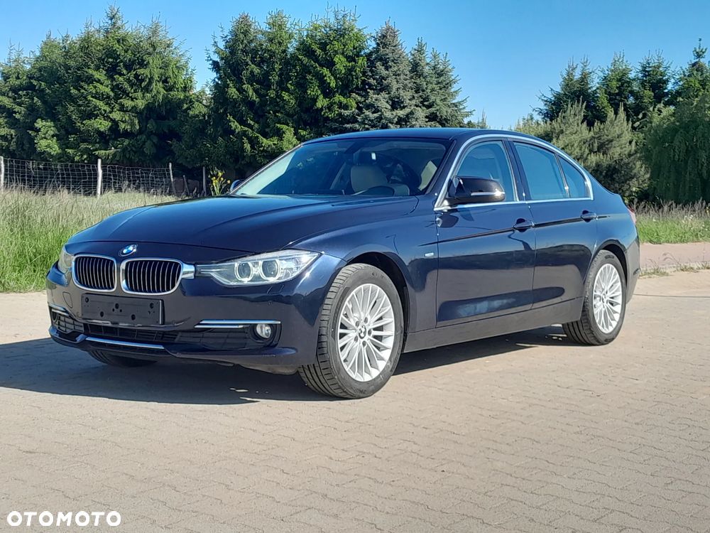 BMW Seria 3 320d Luxury Line - 2