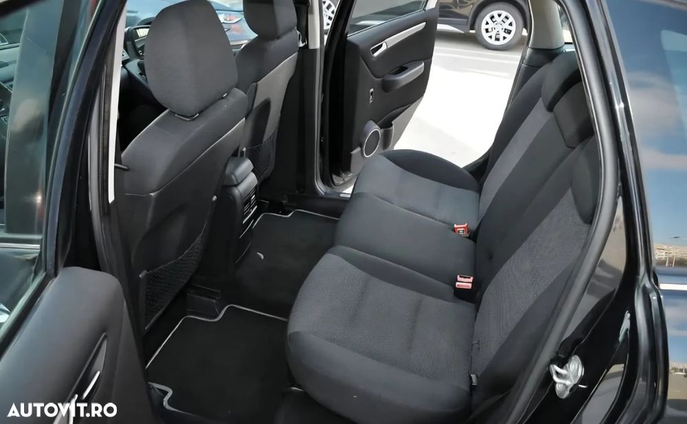 Mercedes-Benz B - 5