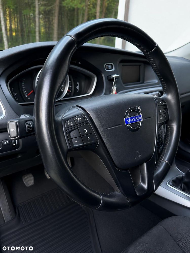 Volvo V40 Cross Country - 7